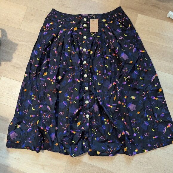 Karma East Cora Skirt in Astro - Picture 3 of 5